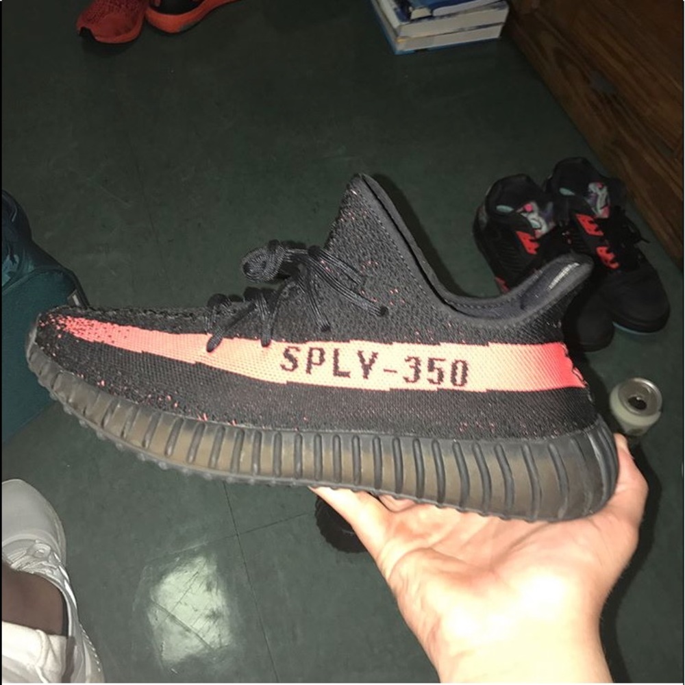 Yeezy Boost 350 V2 ‘Core Black Red’